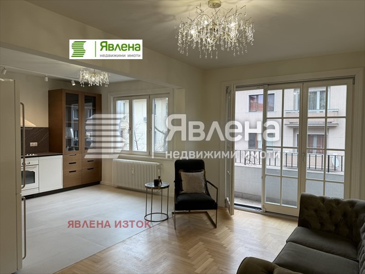 Продава 3-СТАЕН, гр. София, Докторски паметник