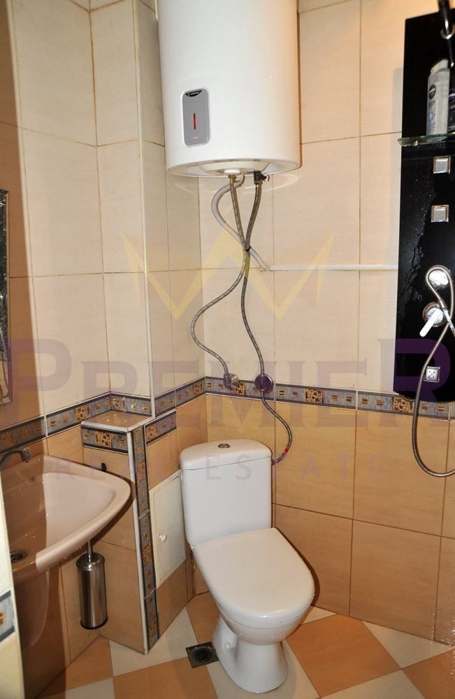 En venta  3 dormitorios Varna , Zimno kino Trakiya , 92 metros cuadrados | 42559470 - imagen [6]