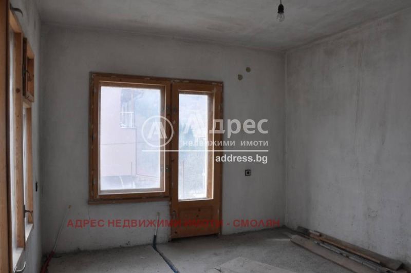 Продава  Етаж от къща град Смолян , Стар център , 212 кв.м | 44882252 - изображение [10]