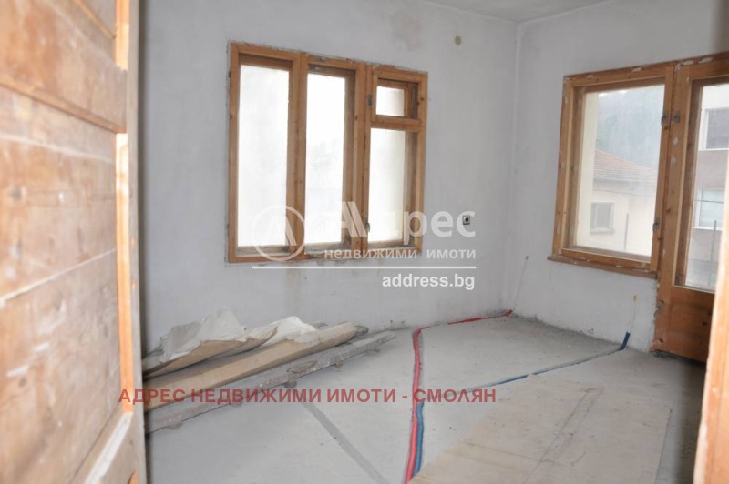 Продава  Етаж от къща град Смолян , Стар център , 212 кв.м | 44882252 - изображение [8]