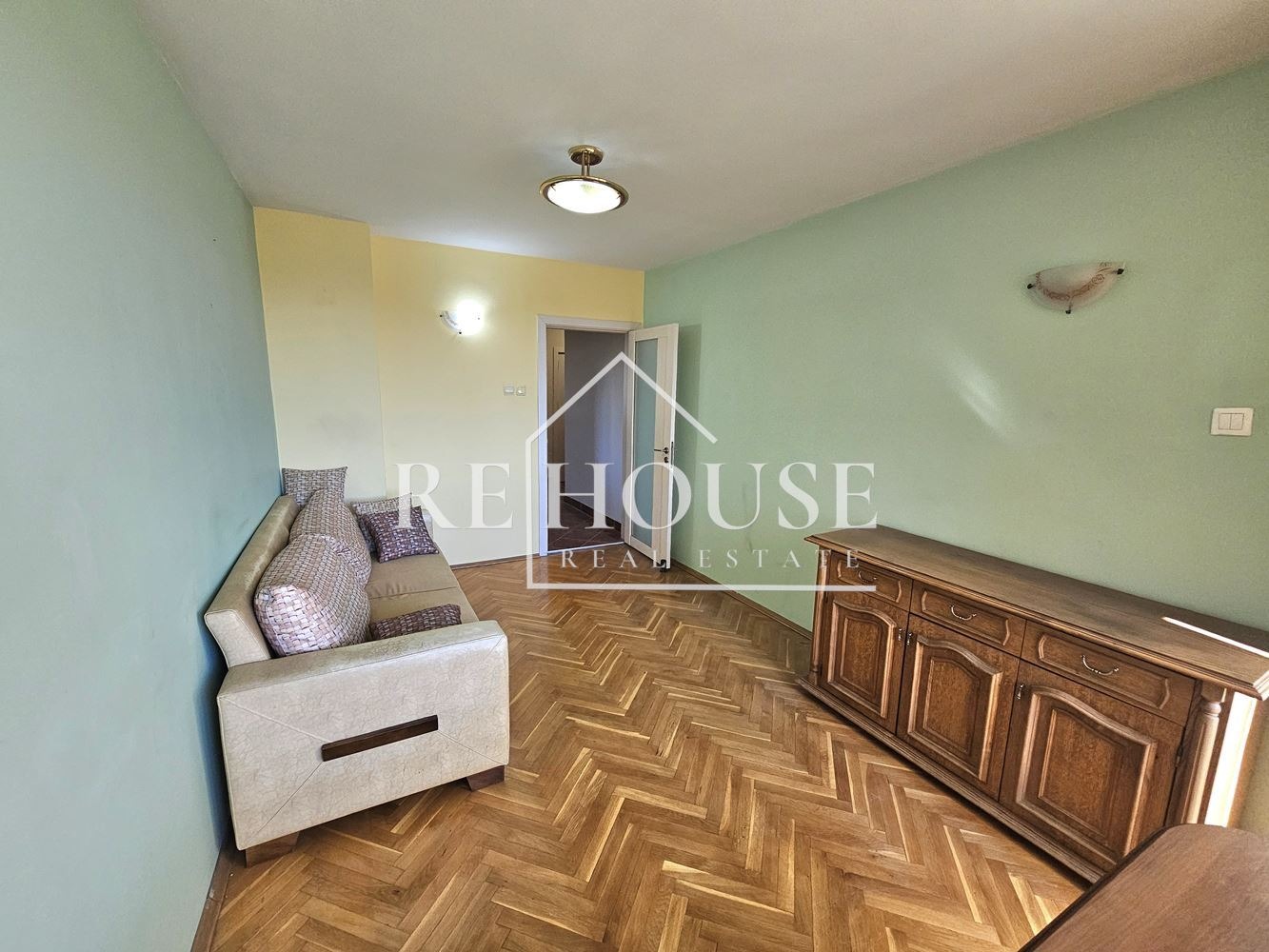 Продава 3-СТАЕН, гр. Варна, Център, снимка 2 - Апартаменти - 55414999