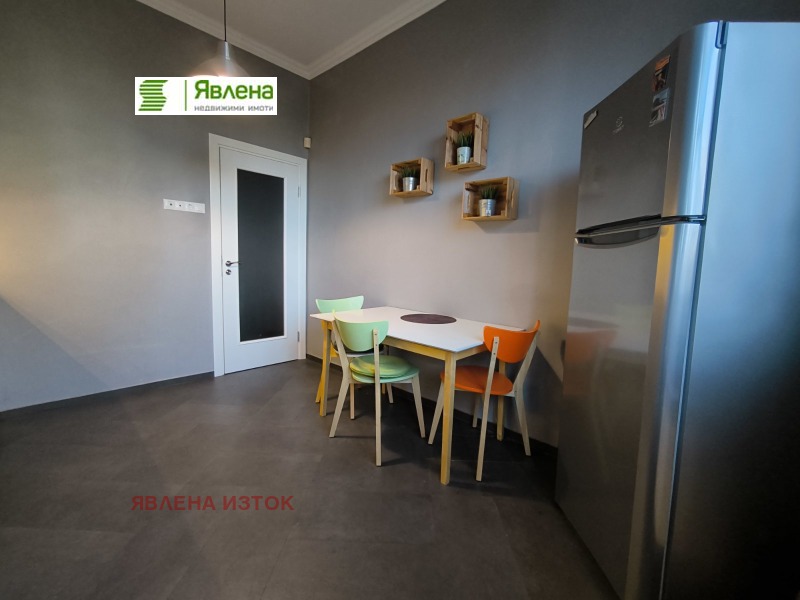 Na prodej  2 ložnice Sofia , Centar , 90 m2 | 91015337 - obraz [4]