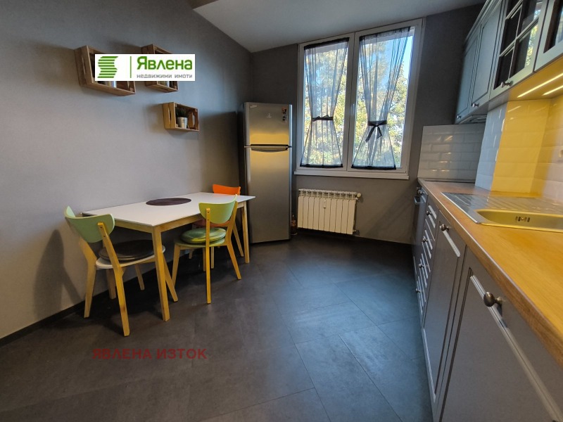 Na prodej  2 ložnice Sofia , Centar , 90 m2 | 91015337 - obraz [2]