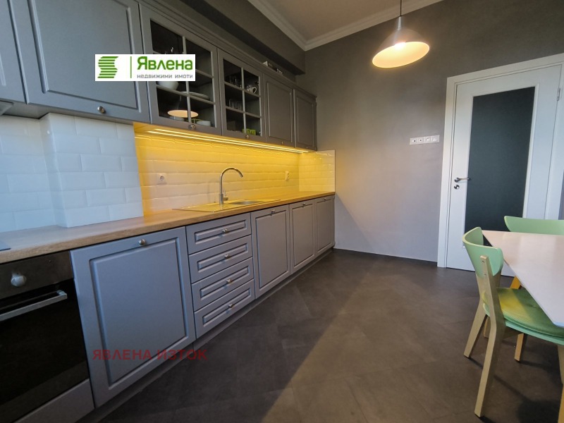 Na prodej  2 ložnice Sofia , Centar , 90 m2 | 91015337 - obraz [3]