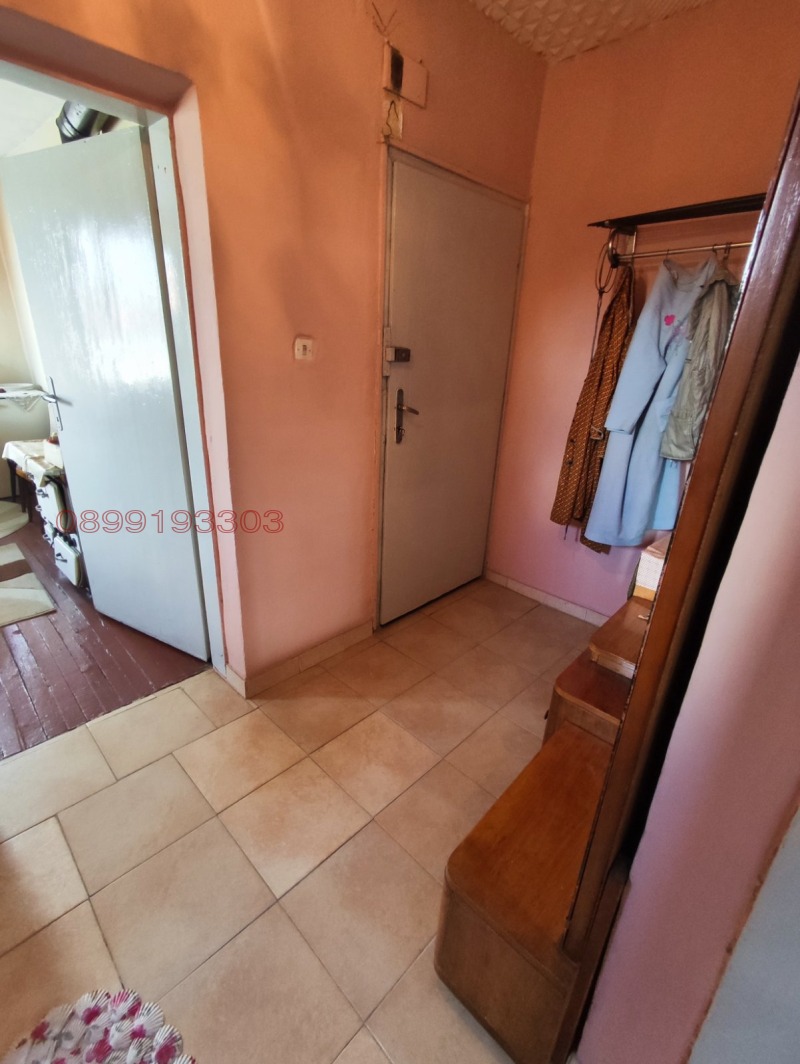 Продава ЕТАЖ ОТ КЪЩА, гр. Дупница, област Кюстендил, снимка 8 - Етаж от къща - 52781840