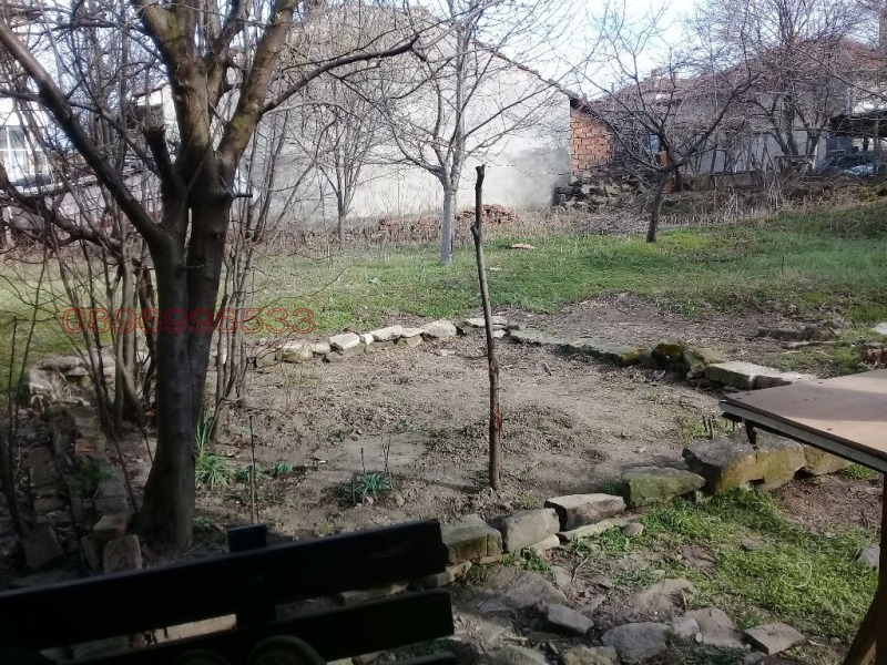 Продава КЪЩА, гр. Дебелец, област Велико Търново, снимка 16 - Къщи - 52784849