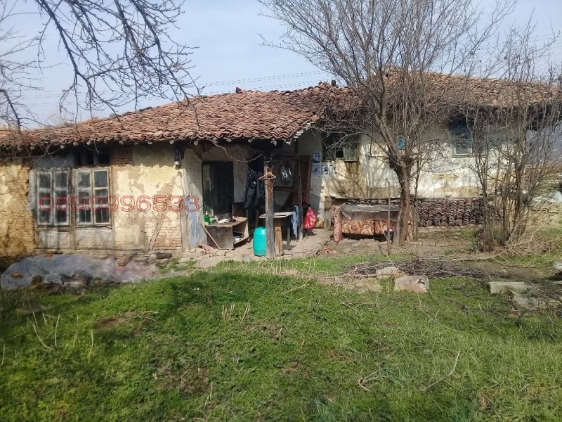 Продава КЪЩА, гр. Дебелец, област Велико Търново, снимка 17 - Къщи - 52784849