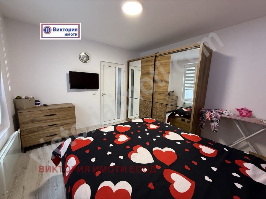 Продава 3-СТАЕН, гр. Велико Търново, Чолаковци, снимка 2 - Апартаменти - 50189570
