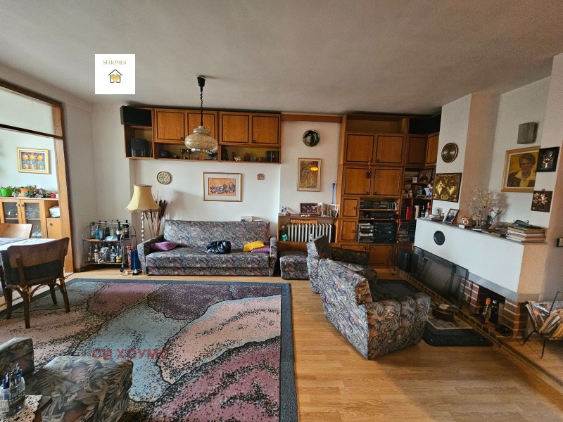 Продава 4-СТАЕН в град София, Център - 120 кв.м / 450 000 € » 880 123.50 лв., СИ ХОУМС