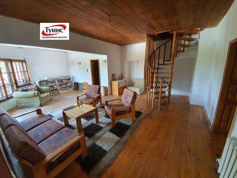 Te koop  Huis regio Plovdiv , Brestovitsa , 240 m² | 43720500 - afbeelding [11]