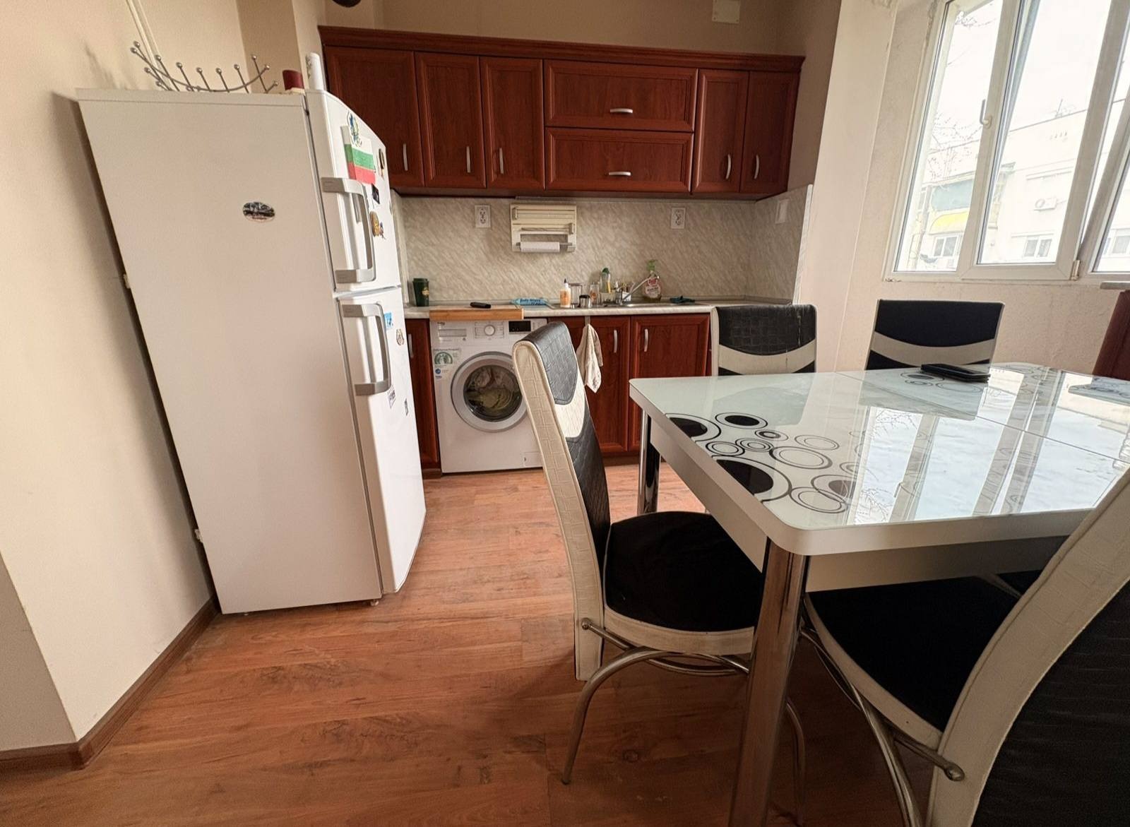 Продава 3-СТАЕН, гр. Раднево, област Стара Загора, снимка 2 - Апартаменти - 53912441