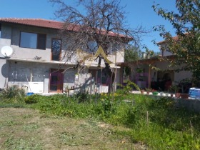 Продажба на имоти в с. Орешак, област Варна - изображение 1 