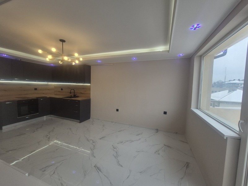 Продава 2-СТАЕН, гр. Плевен, 9-ти квартал, снимка 3 - Апартаменти - 53378737