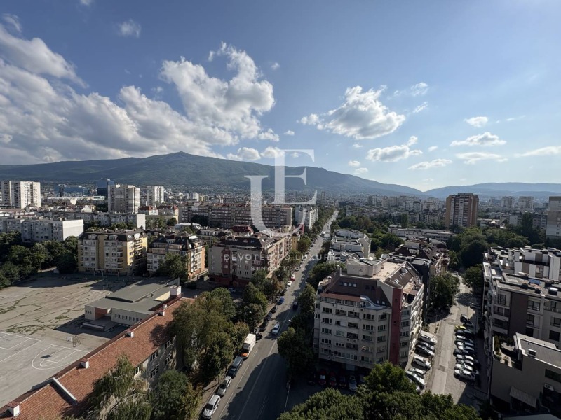 Продава  3-стаен, град София, Красно село •  205 000 € • ID 65921525 — holmes.bg - [1] 