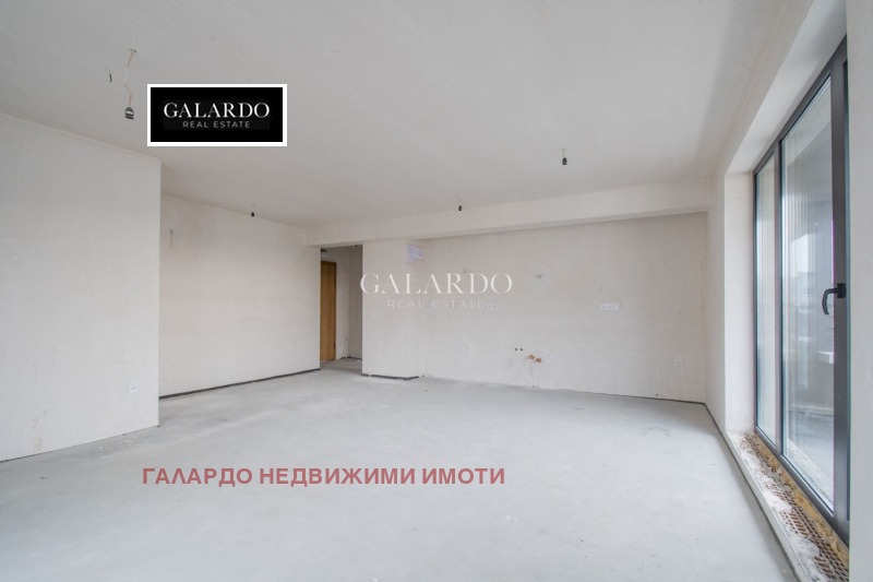 À venda  3 quartos Sofia , Centar , 158 m² | 62941490 - imagem [2]