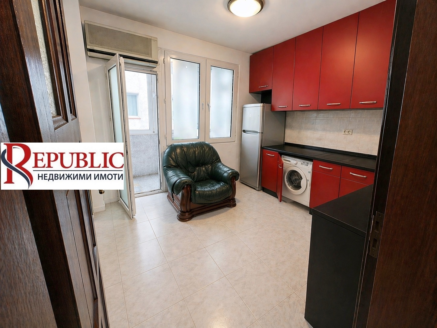 Продава 3-СТАЕН, гр. Варна, Колхозен пазар, снимка 2 - Апартаменти - 54711933