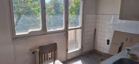 1 chambre Hadji Dimitar, Sofia 8