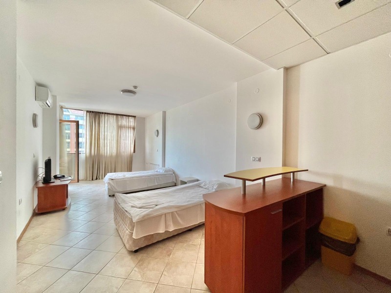 Продава  2-стаен област Бургас , к.к. Слънчев бряг , 71 кв.м | 63945637 - изображение [3]
