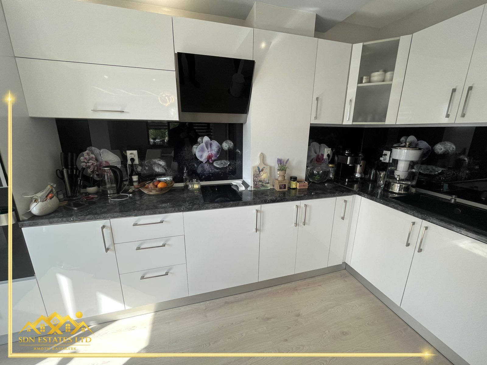 Продава 3-СТАЕН, гр. Казанлък, област Стара Загора, снимка 3 - Апартаменти - 54643251