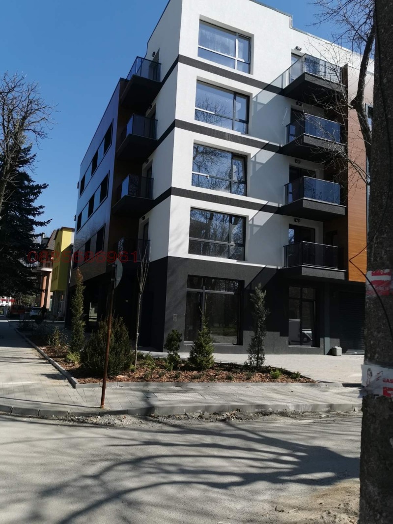 Продава 3-СТАЕН в град Перник, Изток - 116 кв.м / 230 000 € » 449 840.90 лв.