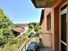 Casa Vetrintsi, región Veliko Tarnovo 11