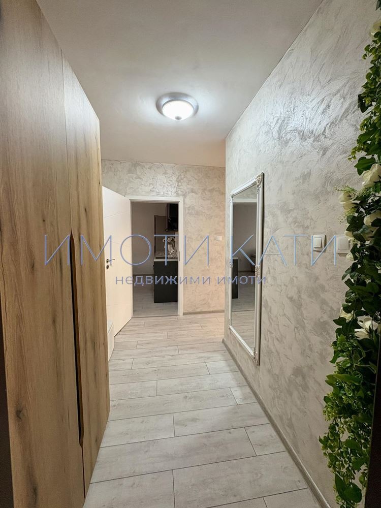 Продава  3-стаен град Перник , Изток , 62 кв.м | 22850940 - изображение [15]