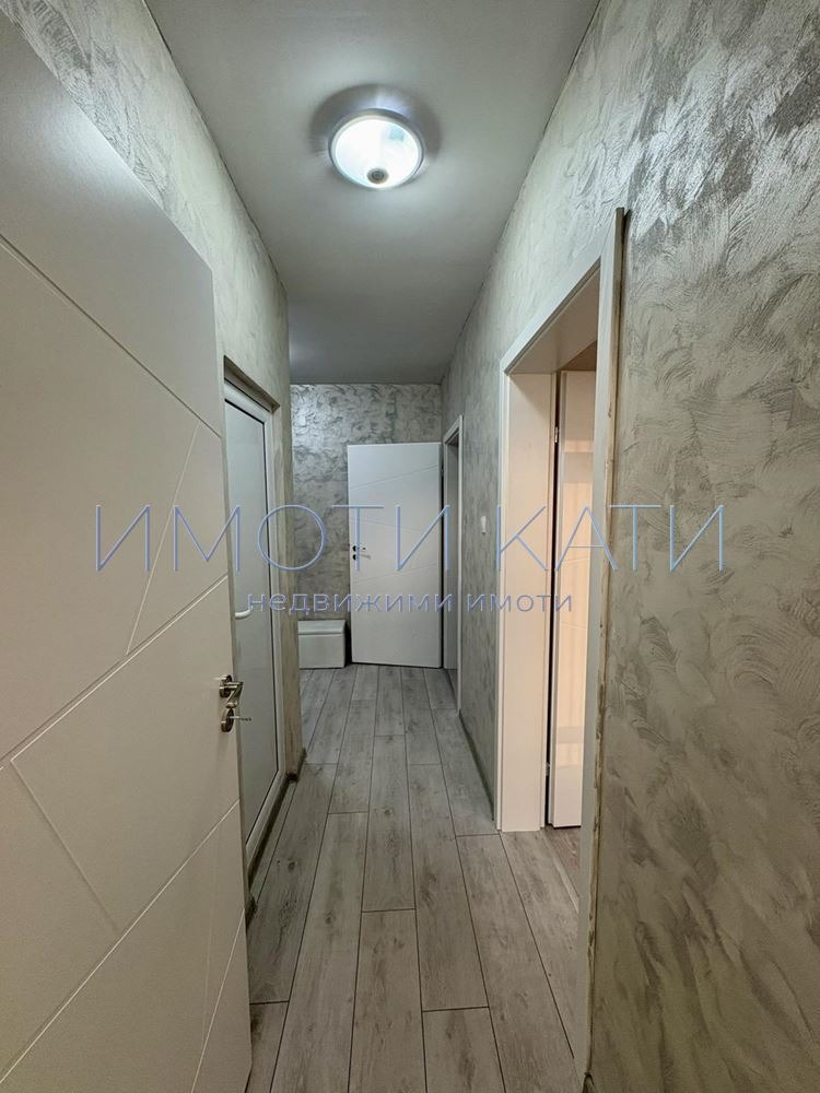 Продава  3-стаен град Перник , Изток , 62 кв.м | 22850940 - изображение [13]