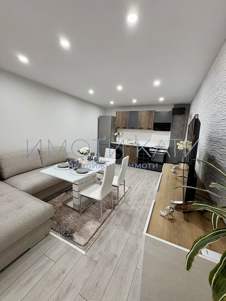 Продава  3-стаен град Перник , Изток , 62 кв.м | 22850940 - изображение [2]