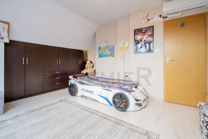 Na prodej  3 ložnice Sofia , Borovo , 140 m2 | 16759152 - obraz [6]