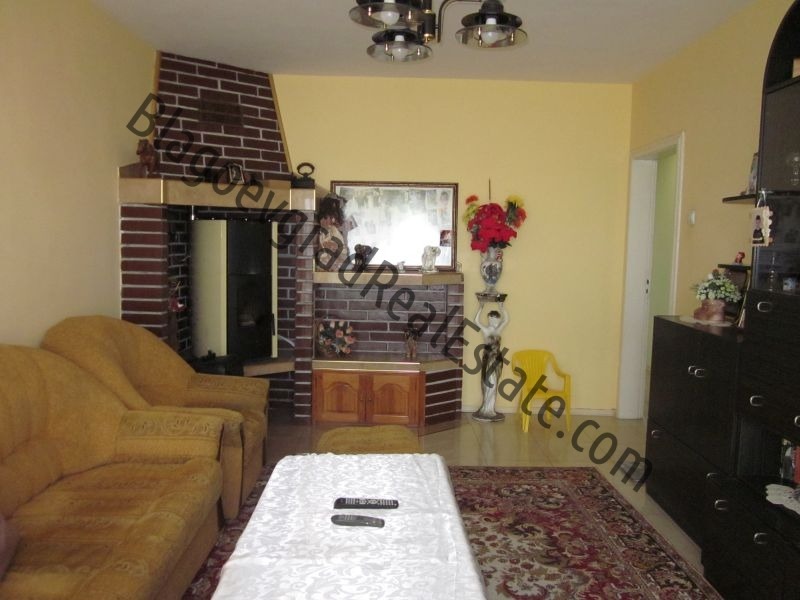 Продава МНОГОСТАЕН, гр. Благоевград, Орлова чука, снимка 3 - Апартаменти - 55848018