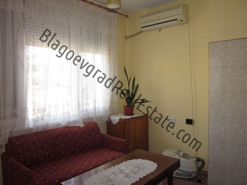 Продава МНОГОСТАЕН, гр. Благоевград, Орлова чука, снимка 14 - Апартаменти - 55848018