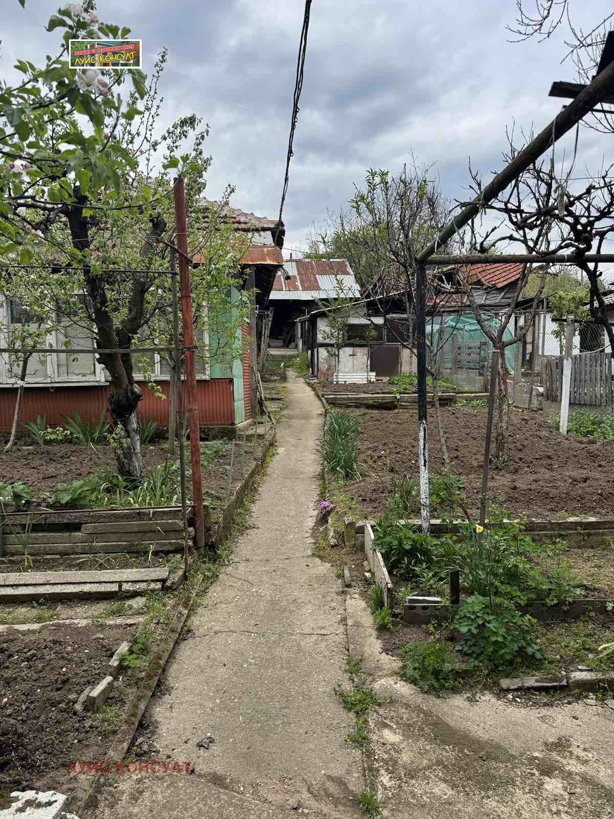 Продава КЪЩА, гр. Монтана, Мала Кутловица, снимка 2 - Къщи - 54253960