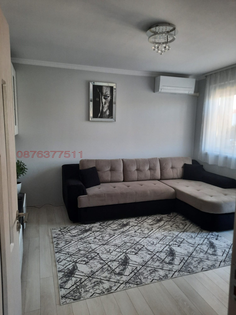 Продава 2-СТАЕН в град Добрич, Христо Ботев - 72 кв.м / 110 000 € » 215 141.30 лв.