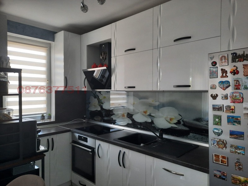 Продава 2-СТАЕН, гр. Добрич, Христо Ботев, снимка 3 - Апартаменти - 53578632