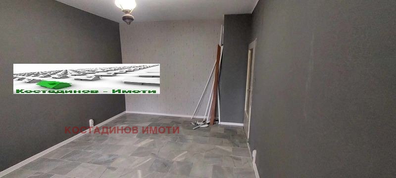 Till salu  2 sovrum Plovdiv , Gagarin , 65 kvm | 58122516 - bild [2]