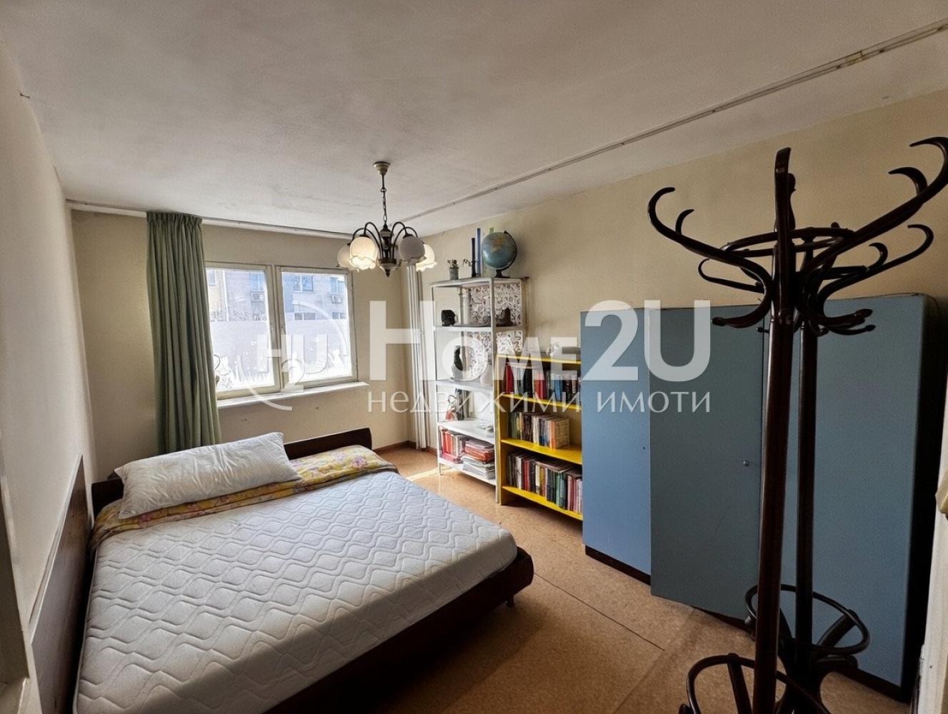 Продава 2-СТАЕН, гр. Бургас, Изгрев, снимка 2 - Апартаменти - 54036060