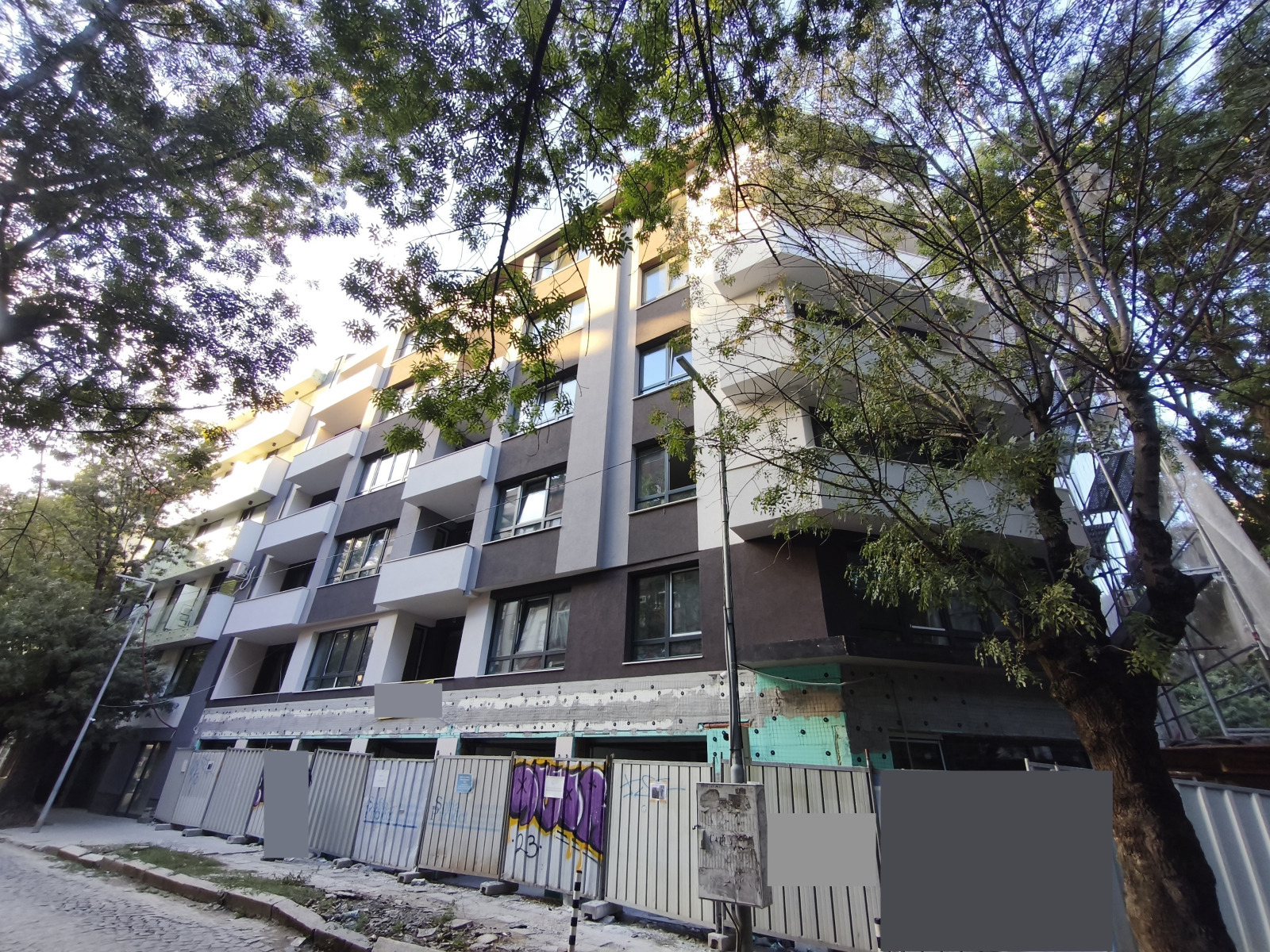 Продава МНОГОСТАЕН, гр. София, Банишора