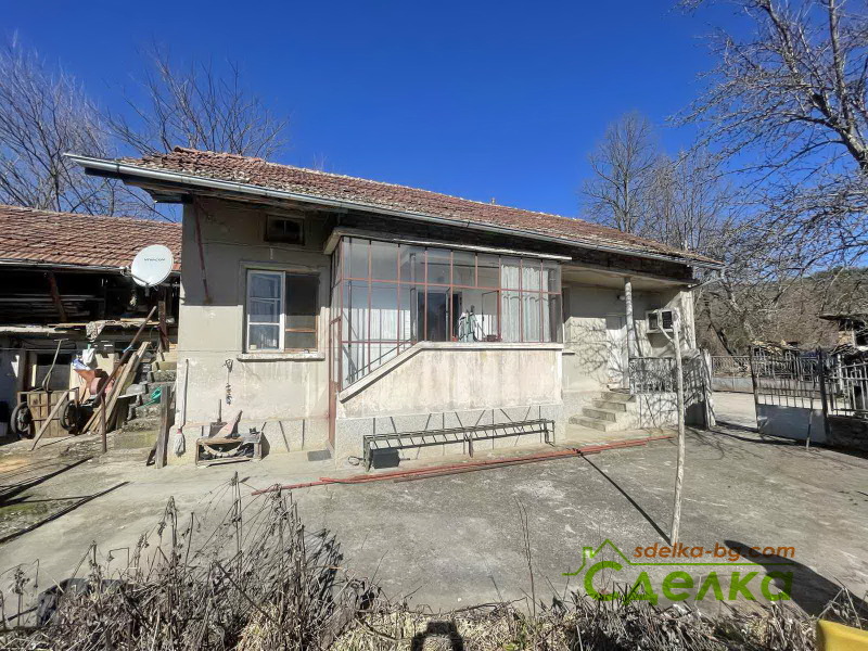 Продава КЪЩА в област Габрово, с. Поповци - 50 кв.м / При запитване, СДЕЛКА