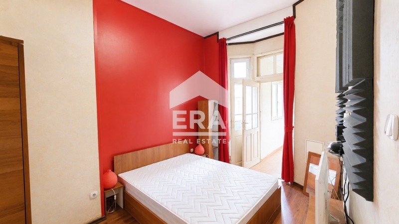 Продава 3-СТАЕН, гр. София, Център, снимка 7 - Апартаменти - 56118304