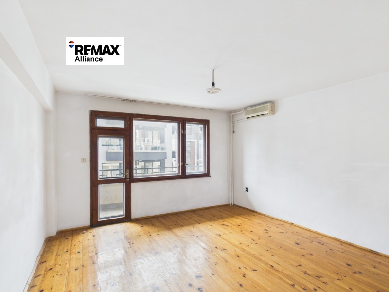 Продава МНОГОСТАЕН, гр. София, Манастирски ливади, снимка 2 - Апартаменти - 53510444