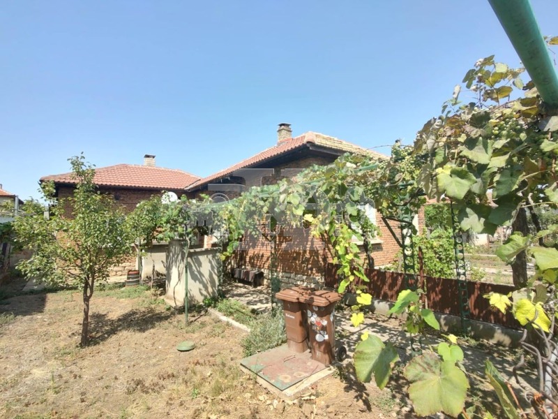 Продава  Къща област Добрич , гр. Генерал Тошево , 154 кв.м | 25903207