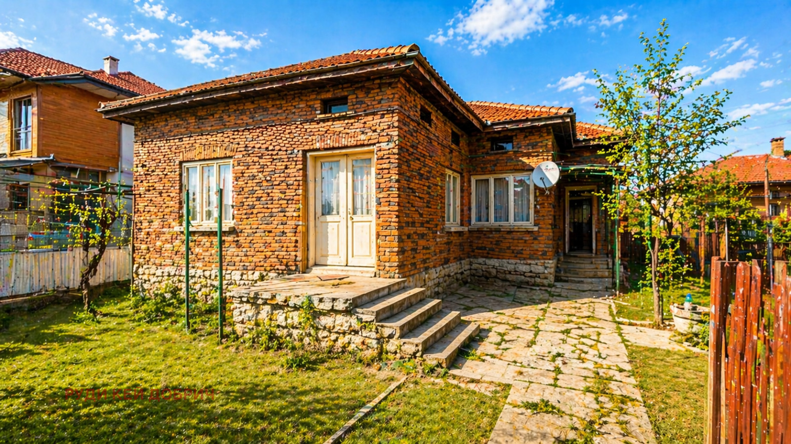 Продава КЪЩА, гр. Генерал Тошево, област Добрич, снимка 2 - Къщи - 51460856