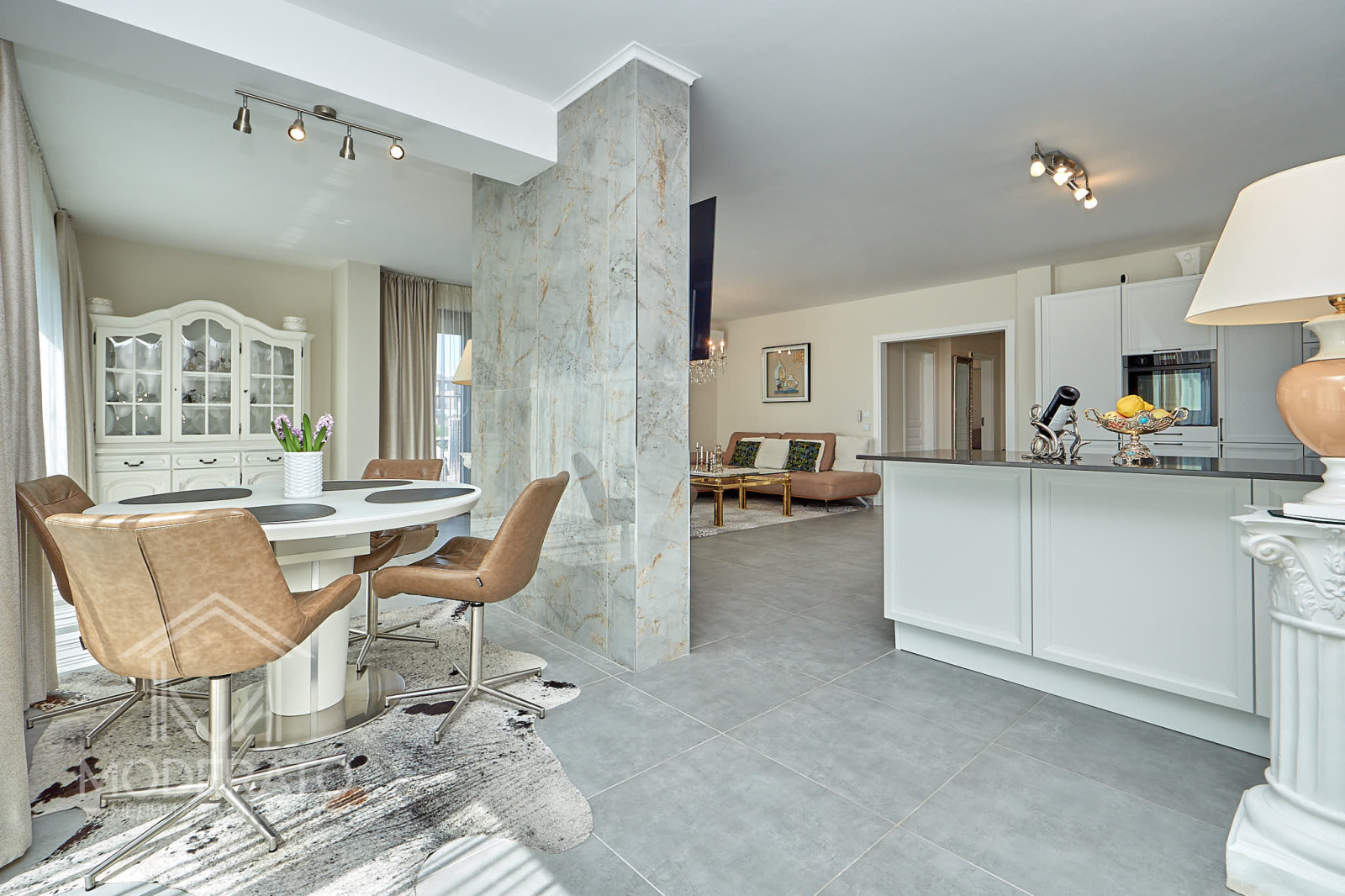 Продава КЪЩА, гр. Бургас, Сарафово, снимка 3 - Къщи - 54134273