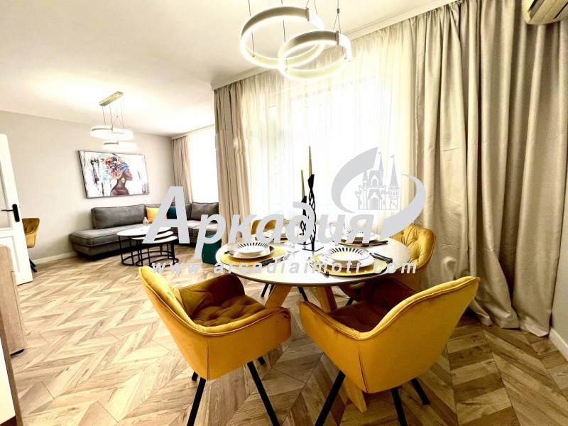 Продава  3-стаен град Пловдив , Христо Смирненски , 97 кв.м | 99721020