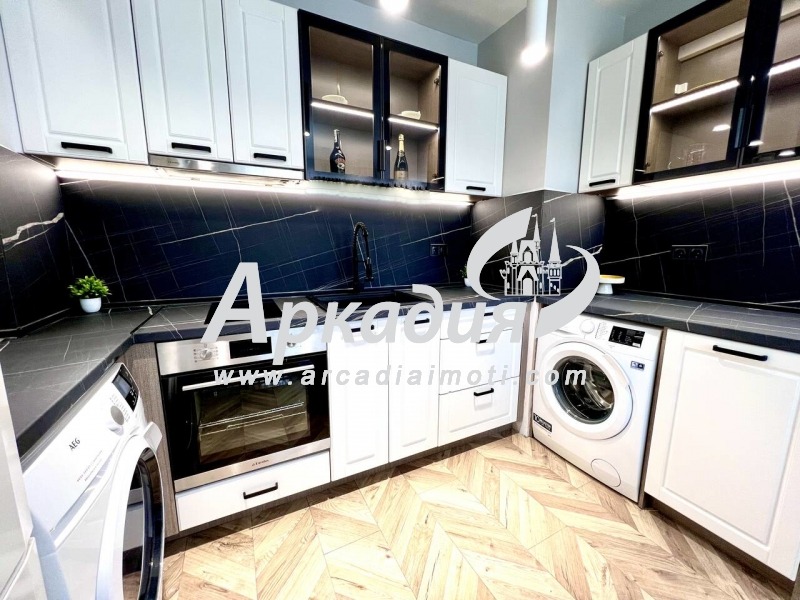 Продава  3-стаен град Пловдив , Христо Смирненски , 97 кв.м | 99721020 - изображение [5]