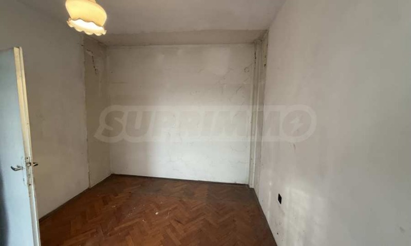 Продава 3-СТАЕН, гр. Велико Търново, Център, снимка 9 - Апартаменти - 52521708