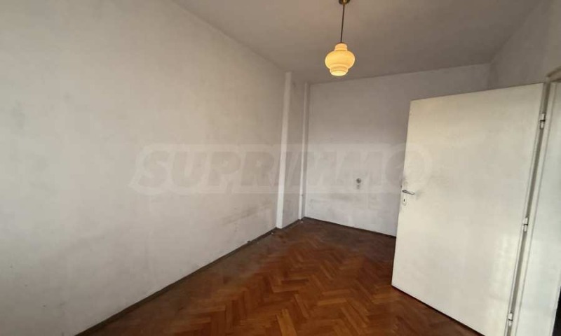 Продава 3-СТАЕН, гр. Велико Търново, Център, снимка 6 - Апартаменти - 52521708