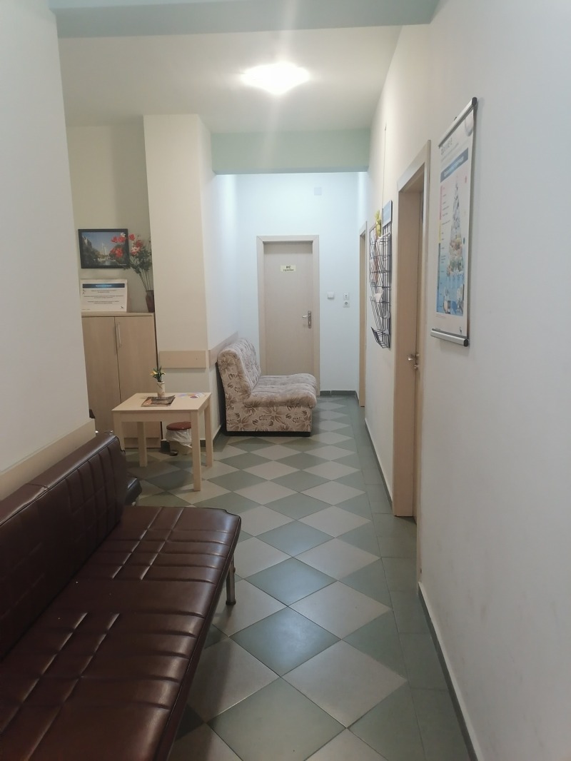 Te koop  Kantoor Stara Zagora , ORB , 27 m² | 38256316 - afbeelding [3]