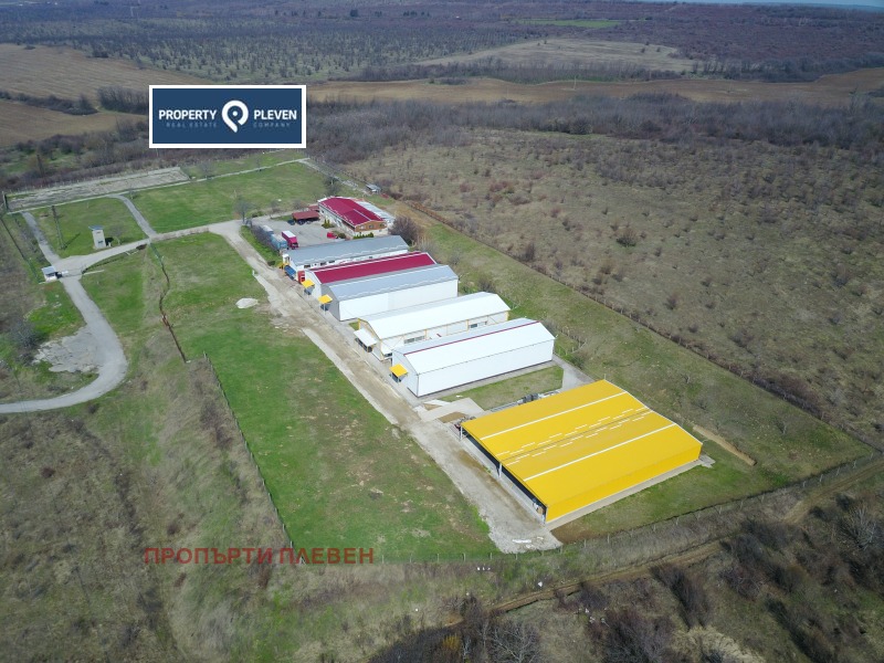 Na prodej  Spiknutí Pleven , Industrialna zona , 27000 m2 | 43142530