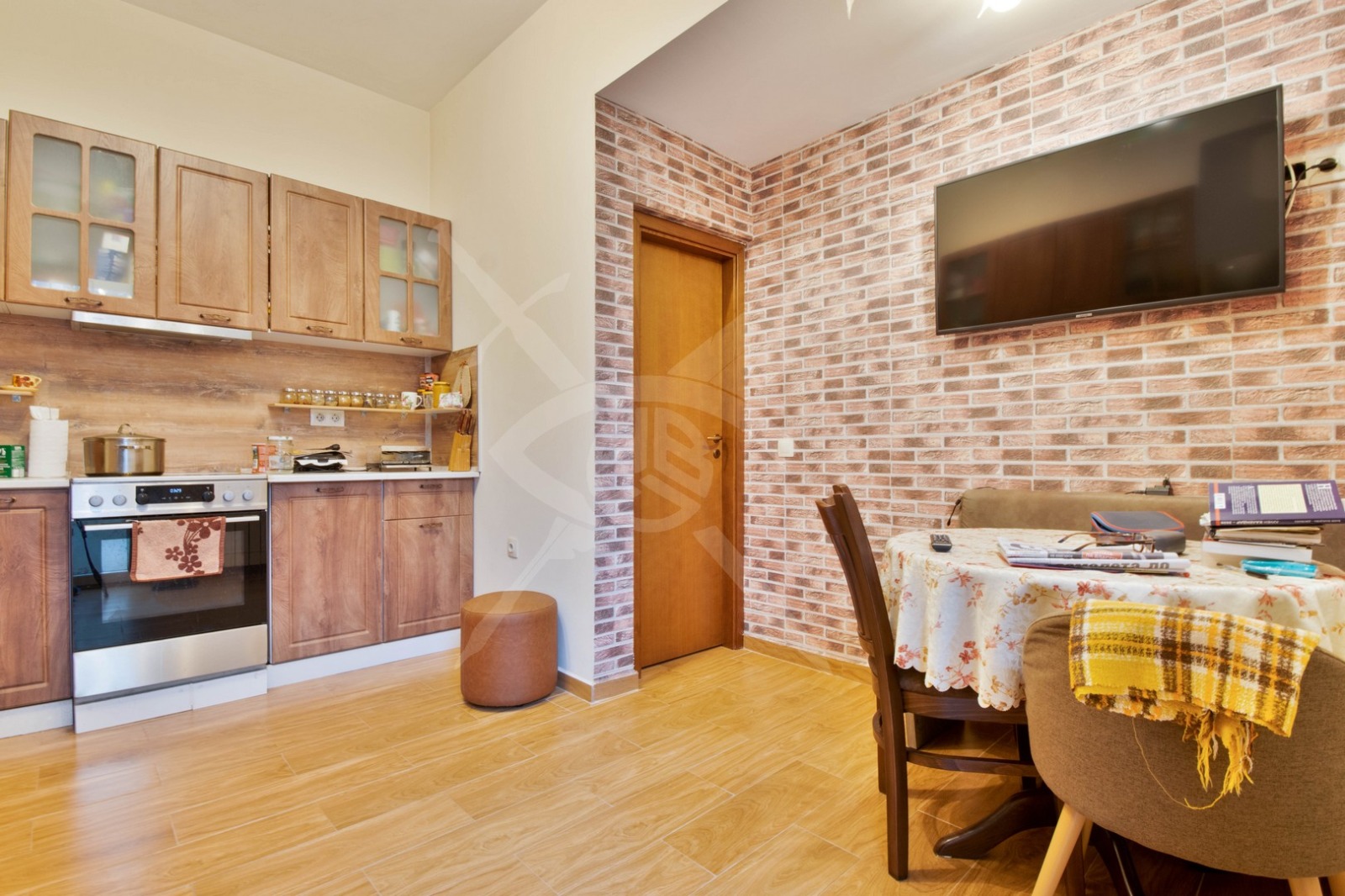 Продава МНОГОСТАЕН, гр. София, Център, снимка 4 - Апартаменти - 54064855